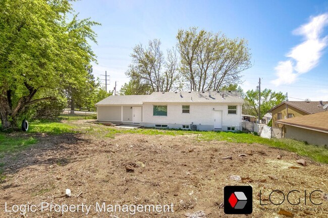 Building Photo - 4 br, 2 bath House - 4050 Porter Ave.