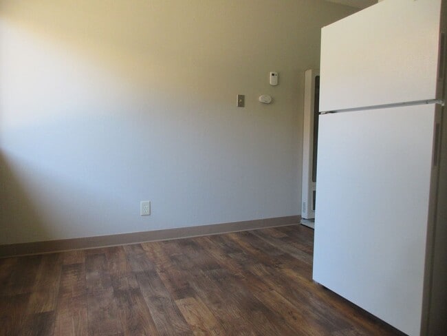 Interior Photo - Camellia Manor Apartments