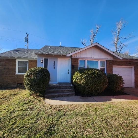 Building Photo - Newly Remodeled Home in The Village