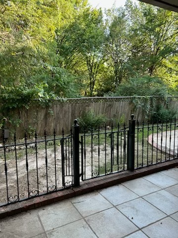 Building Photo - 6 Sunset Limited