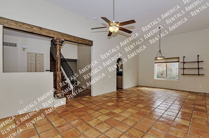 Building Photo - 2974 N Cardell Cir