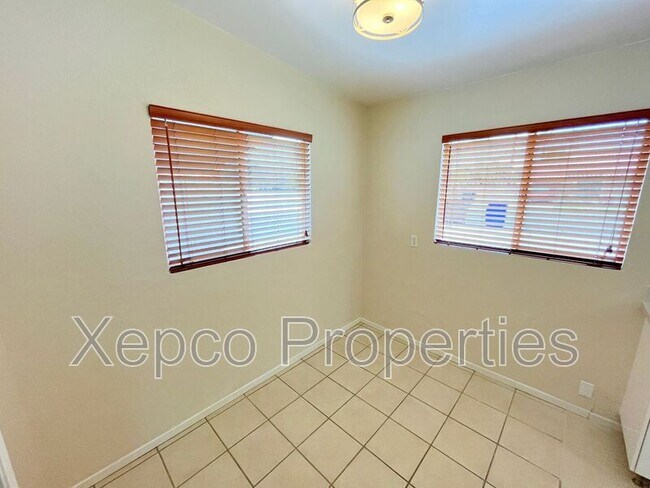 Building Photo - 4019 Cll San Raphael