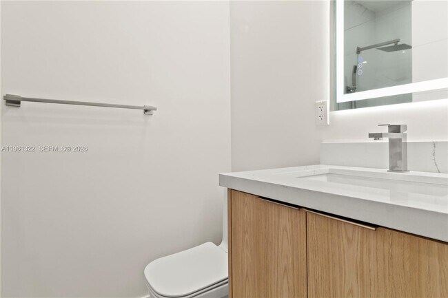 Building Photo - 1261 98th St