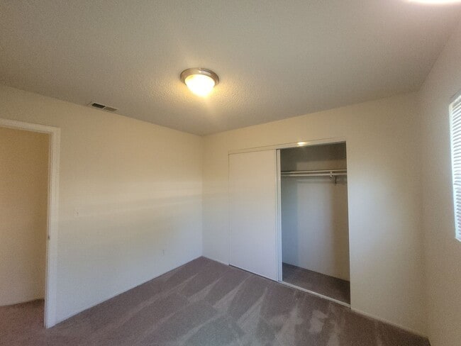 Building Photo - Citrus Heights 3 bedroom