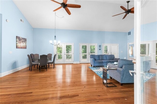 Building Photo - 6567 Tahiti Way