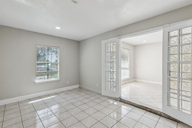 Building Photo - 5331 Gurley Ave
