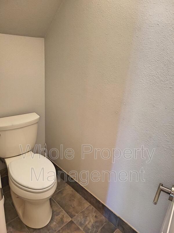 Building Photo - 434 Emerson St