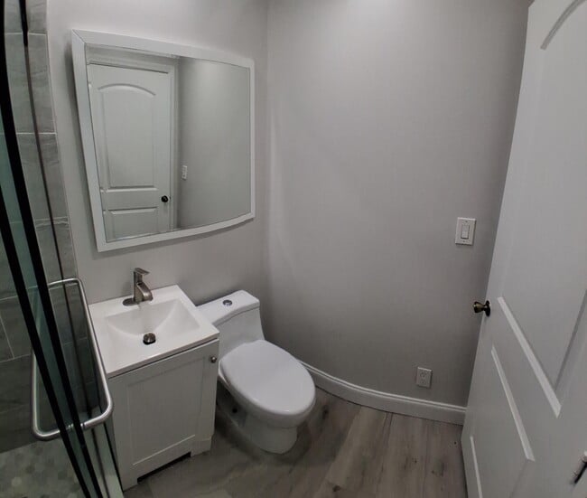 Building Photo - 5815 Garden Ave