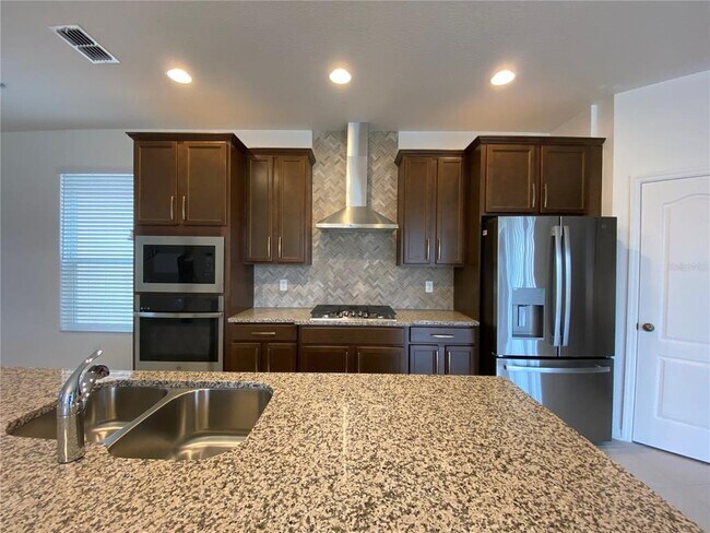 Building Photo - 17047 Wynford Ln