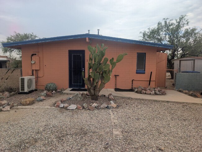 Building Photo - Cute 1 Bedroom 1 Bath Home