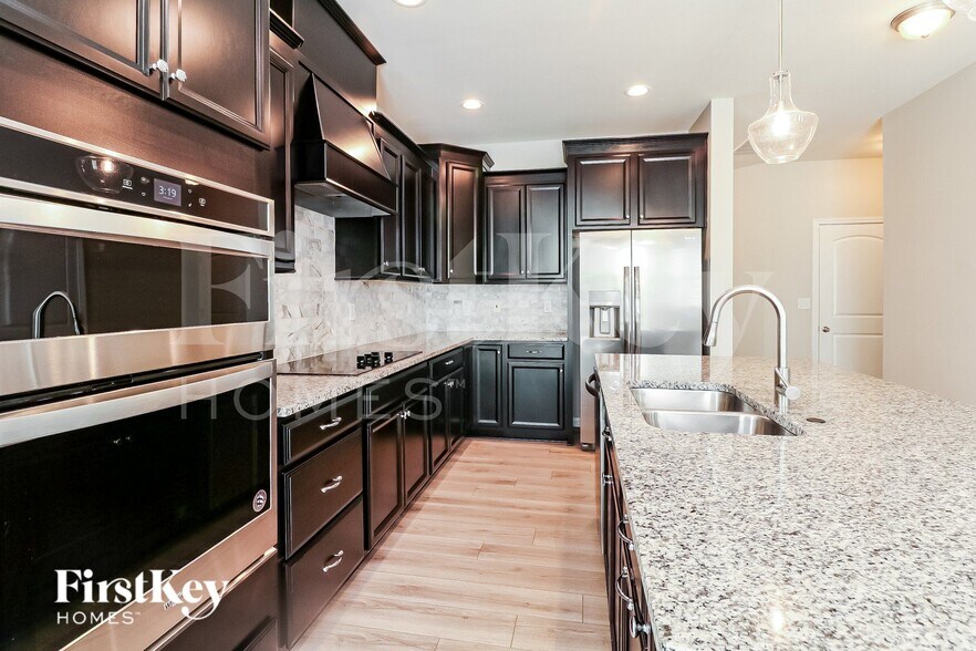 Building Photo - 14106 Ridgewater Way