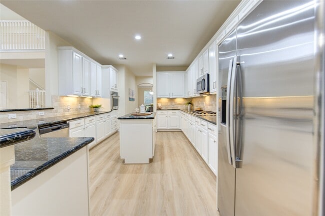 Building Photo - 2327 Centerbrook Ln