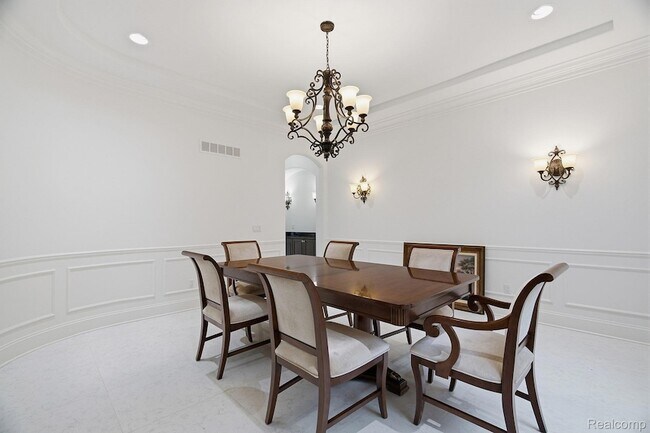 Building Photo - 2707 Turtle Lk Dr