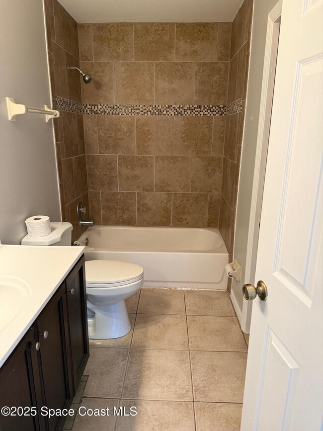 Building Photo - 4345 Westlake Dr