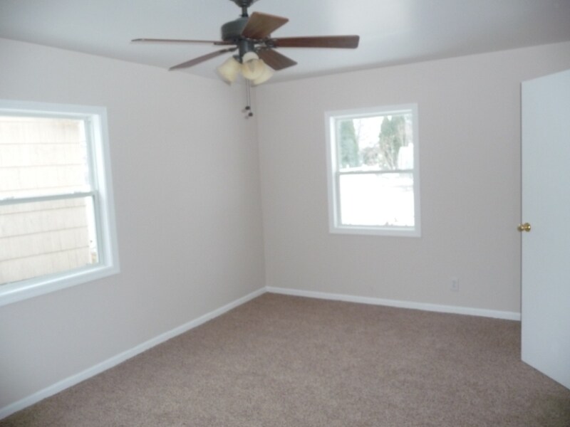 Building Photo - 1009 Archway Dr