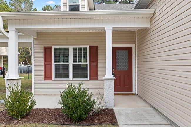 Building Photo - Hampstead Home For Rent