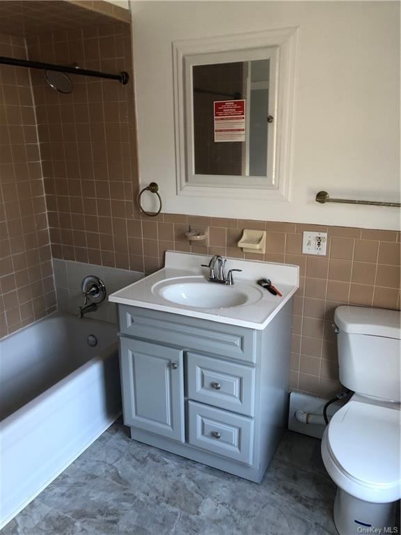 Building Photo - 28 Park St