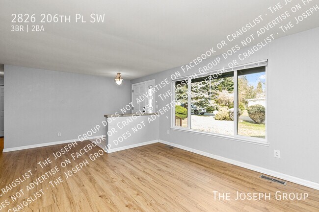 Building Photo - 2826 206th Pl SW