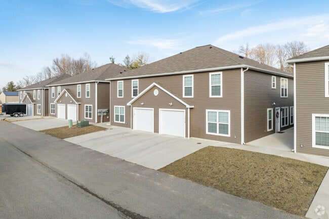 Building Photo - Yellowstone Development