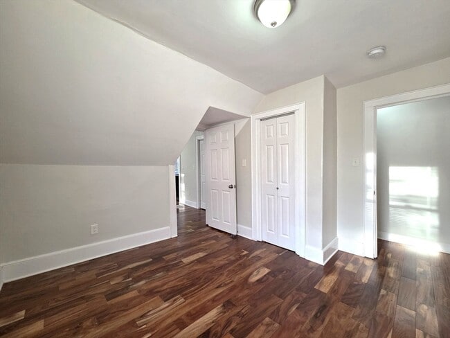 Building Photo - 71 Pratt St