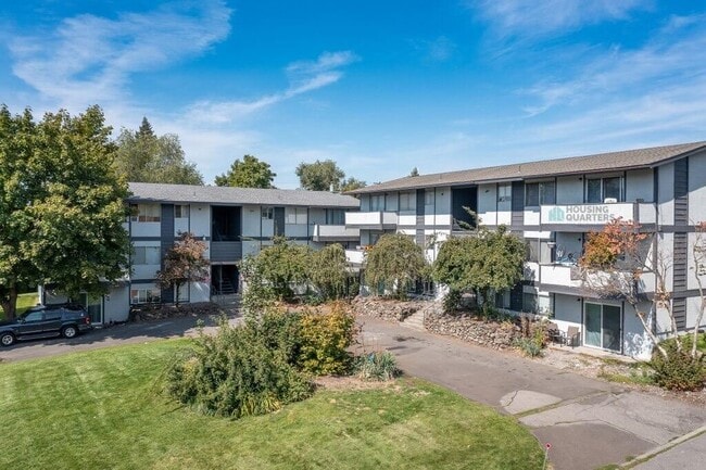 Building Photo - 12421 E Riverside Ave