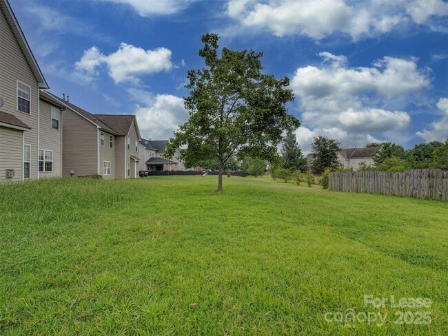 Building Photo - 5607 Fulton Ridge Dr