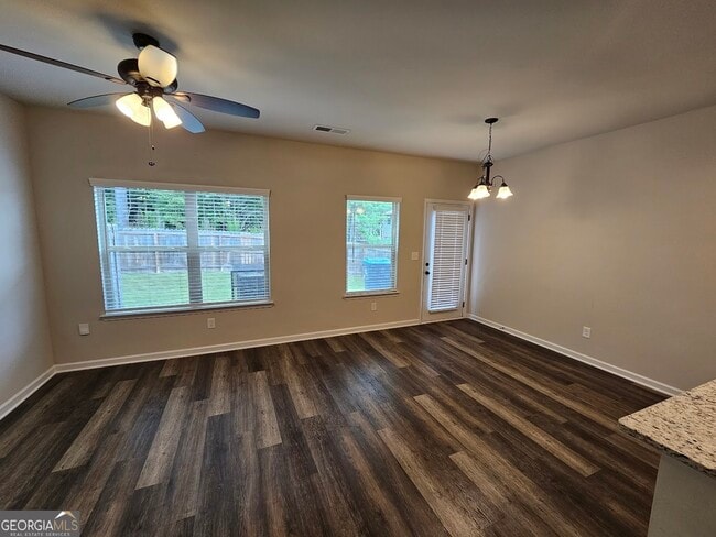 Building Photo - 6058 Oak Bend Ct