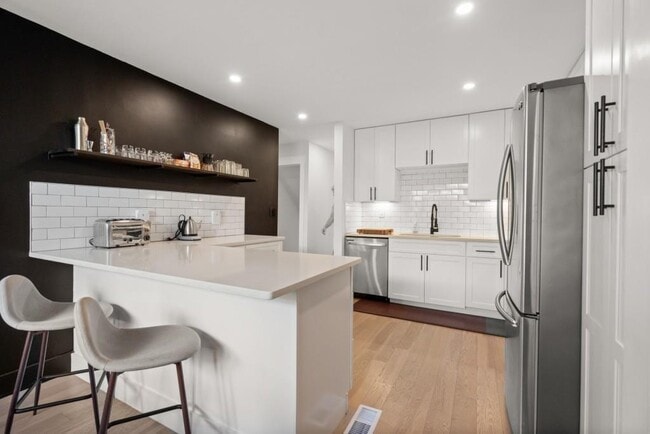 Building Photo - 3 Gilbert Trail NE