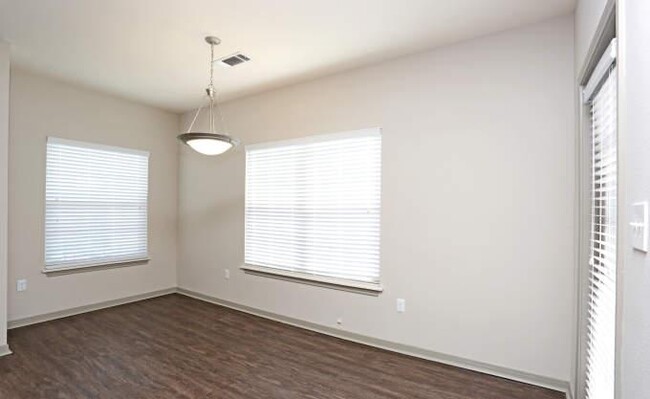 Building Photo - 1 bedroom in Houston TX 77069