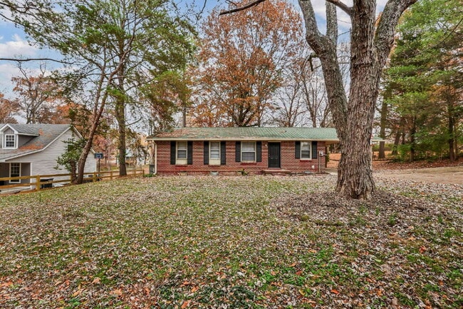Building Photo - Cozy 3BR Home with Spacious Yard & XL Carport!