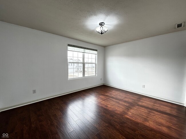 Building Photo - 12588 Hideout Dr