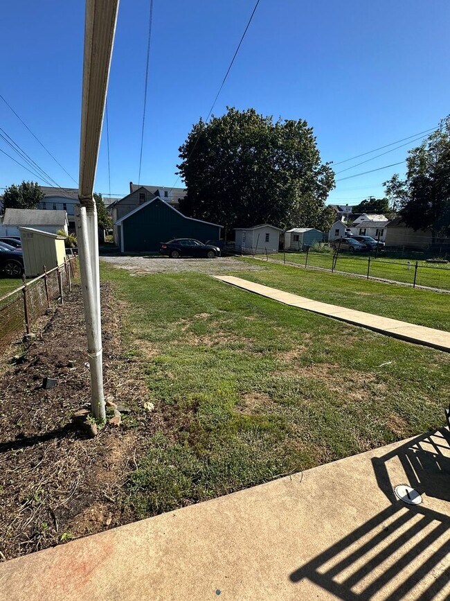 Building Photo - 3 bedroom home in Palmyra
