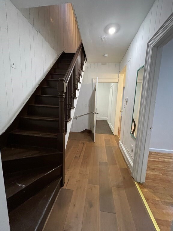 Building Photo - 369 Prospect St