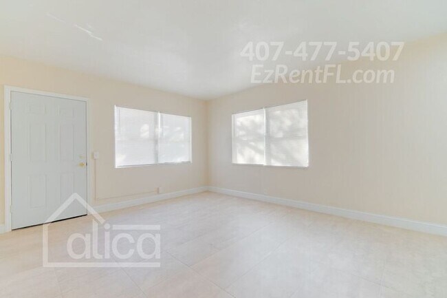 Building Photo - 1001 Henrietta Ave