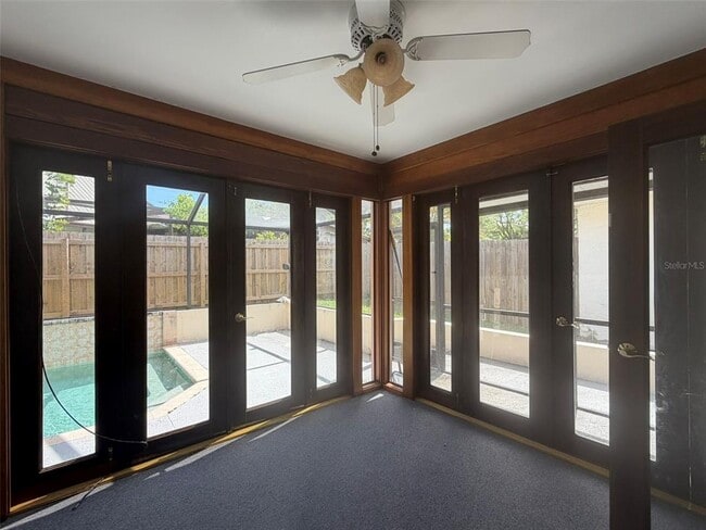 Building Photo - 3781 Lake Shore Dr