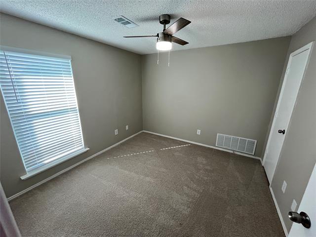 Building Photo - 3840 Scarsdale Ln