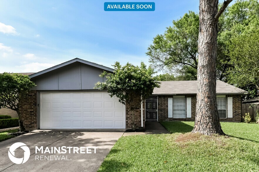 Primary Photo - 5514 Edgebrook Forest Dr