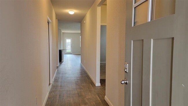 Building Photo - 100 Harlan Dr
