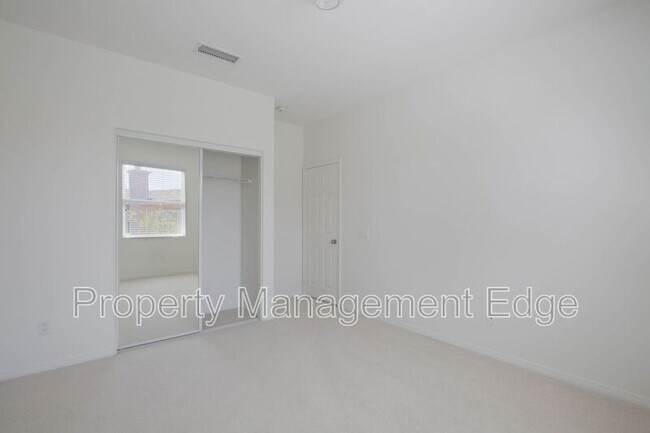 Building Photo - 31804 Bottle Brush St