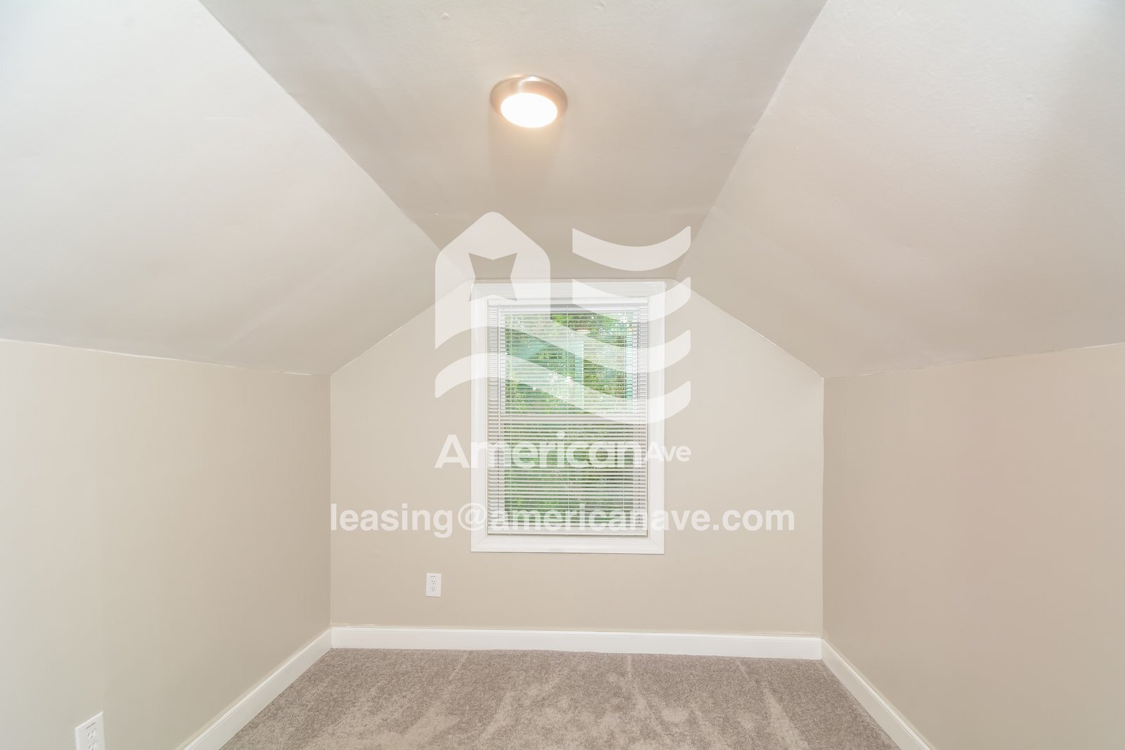 Building Photo - 112 Kensington Cir
