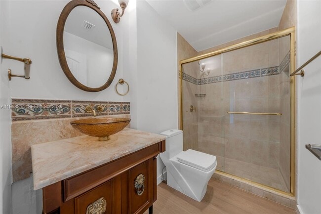 Building Photo - 5120 Carillo St