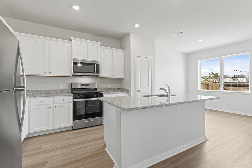 Building Photo - 7638 Tipton Meadow Way