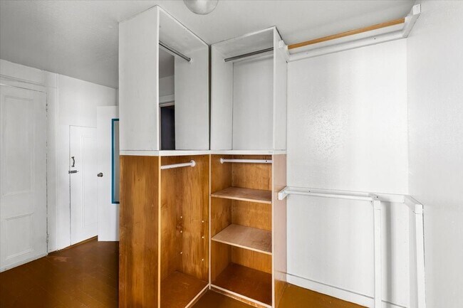 Building Photo - 1524 Mechanic St