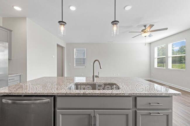 Building Photo - 35 Village Edge Dr