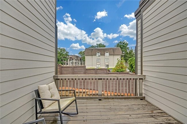 Building Photo - 860 Stonehill Ln