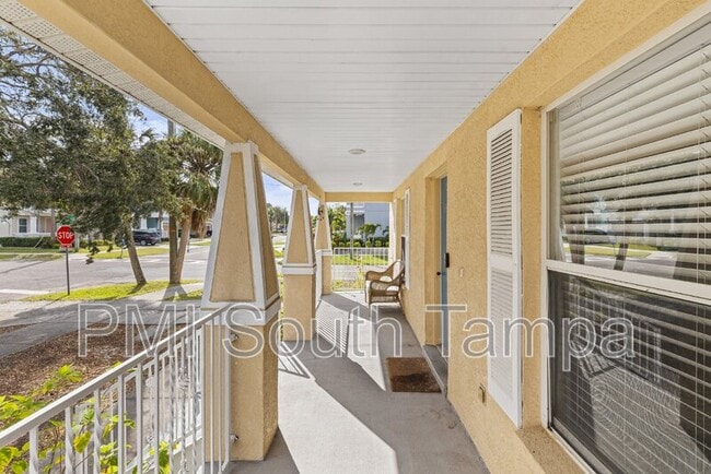 Building Photo - 7515 S Westshore Blvd