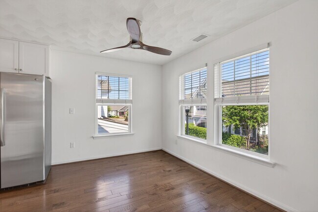 Building Photo - 207 Hearthstone Rch