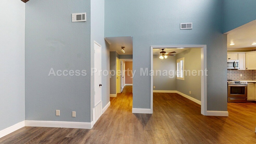 Building Photo - 2900 Andre Ln