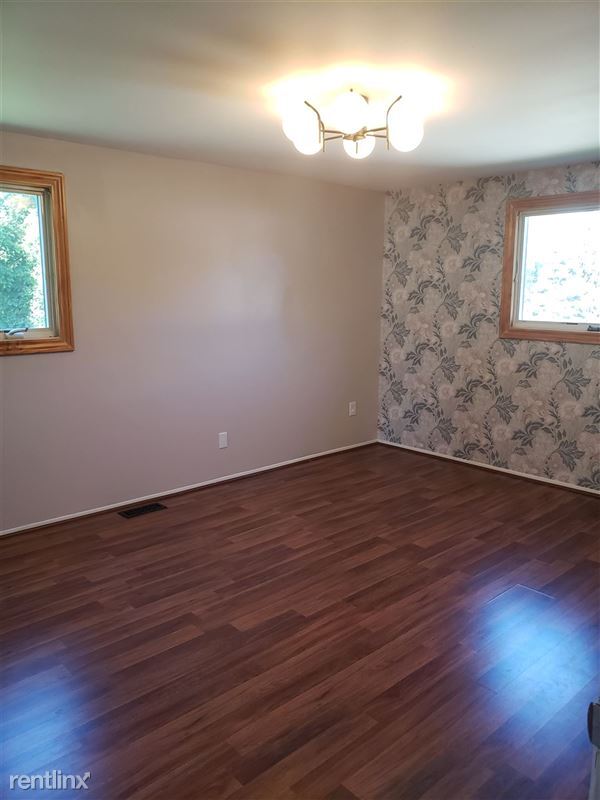 Building Photo - 2884 Hawks Ave