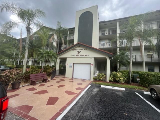 Building Photo - 1300 SW 130th Ave